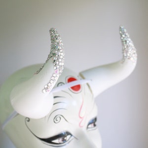 Delicious Delight - Cuernos de disfraz impresos en 3D de cabra mediana con diamantes de imitación