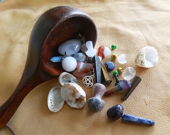 Ravens Shiny Mystery Scoops  | Witchy Goblin Crowcore Trinkets, Crystal Confetti, Herbs & Oddities Scoop