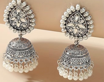 Pendientes Jhumka de plata india con perlas colgantes, joyería tradicional india