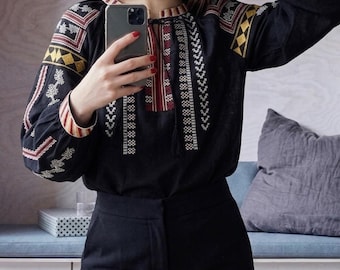 Chemisier brodé Vyshyvanka - Chemise folklorique bohème à glands