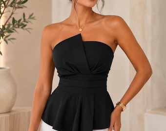 Elegante top peplum sin tirantes para mujer, blusa chic con cintura cruzada, moda veraniega para fiestas y vacaciones.
