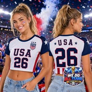 Camiseta corta de fútbol de la selección femenina de fútbol de EE. UU. con nombre y número personalizados. Ropa de día de partido para mujeres. Ropa de festival. Camiseta estética de moda tipo blokette. imagen 1