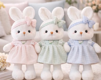 花柄ドレスのイースターバニーぬいぐるみ - 柔らかいウサギのぬいぐるみ、女の子へのパステルカラーの春のウサギのギフト