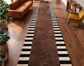Alfombra de pasillo moderna de lana tejida a mano / Marrón con borde blanco y negro