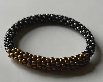 Unbranded Women's Gold, Black & Pearl Beaded Roll-On Boho Bracelet