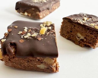 Barres protéinées au chocolat et aux noisettes, collation sans gluten, barre énergétique sans sucre, dessert sain et propre