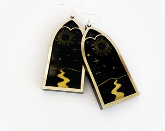 APOTHECURIUS - Celestial Night Sky Earrings (Black) - Frame 1