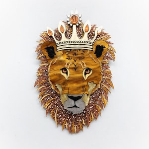Leo Aslan with glitter acrylic mane Lion King of the Jungle Star Sign Horoscope Laser cut acrylic brooch image 1