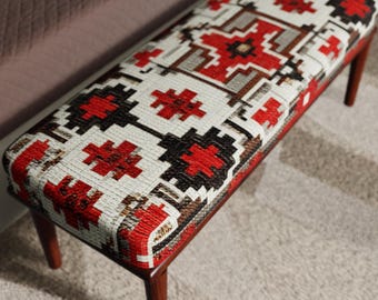 Turkish Rug Tribal Ottoman Bench, Red Kilim Style Bench, Geometric Ethnic Pattern Seating, Bedroom Entryway Accent Furniture