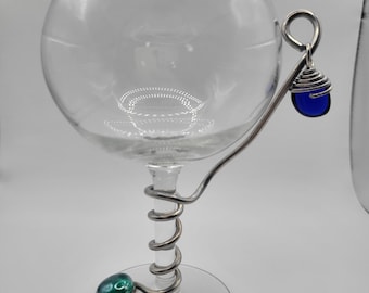 Juego de 5 copas de vino con adornos de gemas