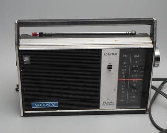 Vintage Sony 6F-21WA FM AM Solid State Portable Transistor Radio