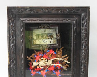 1997 David Gilhooly El Cid Shadowbox Assemblage Funk Art Sculpture