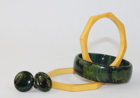 Bakelite Bangle Earring Set Blue Moon Cream Corn … - image 4