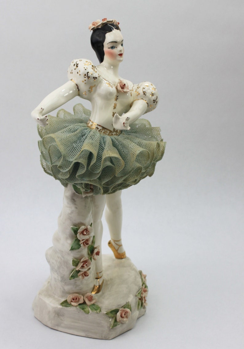 California Dresden by Avis Ballerina 2421 Figurine Lace Tutu 22kt shops Flowers