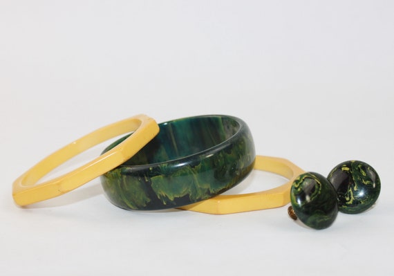 Bakelite Bangle Earring Set Blue Moon Cream Corn … - image 3