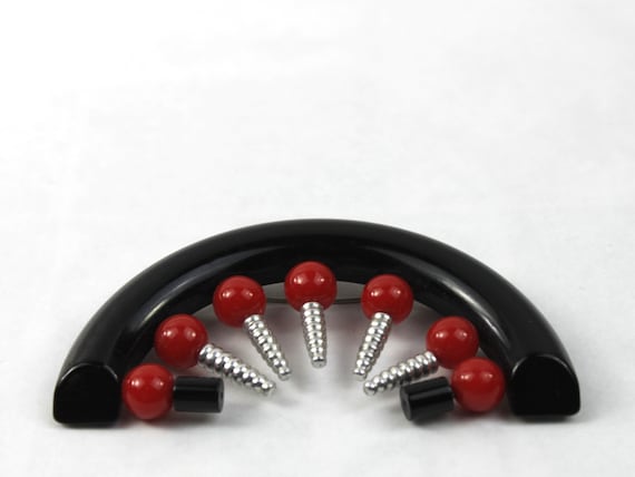 1940s Black and Red Bakelite Brooch Pin Machine A… - image 1