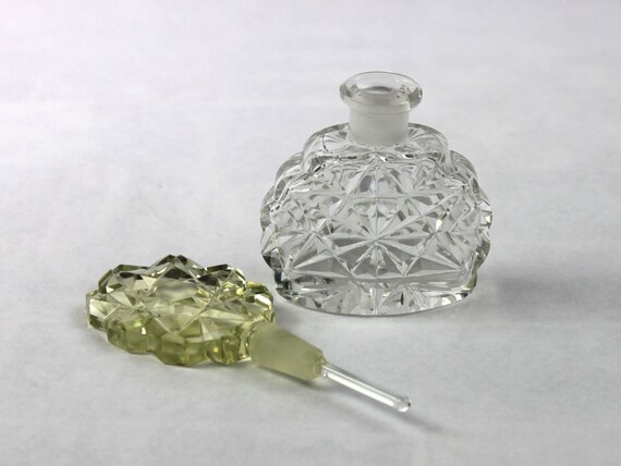 Art Deco Irice Crystal Perfume Bottle Made in Cze… - image 6