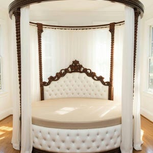 luxury round 4 poster canopy bed
