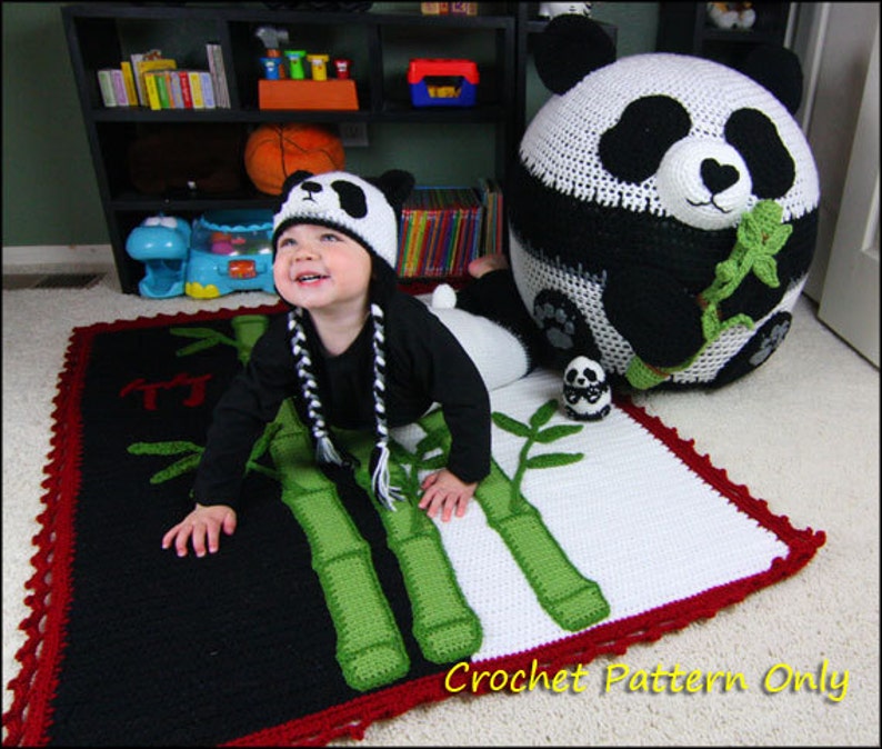 Panda Nursery Set CROCHET PATTERN PDF Bean Bag Chair Chapeaux Pantalons Couvre-couches Peluche Animal Jouet Bambou Couverture de bébé image 2