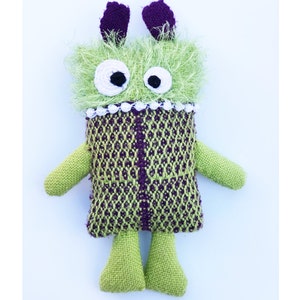 Monster Pin Loom Pattern PDF Pajama Keeper, Pillow Pal, Purse, Bag Tutorial with Photos Made with 4 Pin Loom Square Only image 2