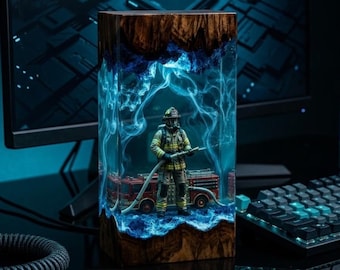 Handgefertigte Held Feuerwehrmann Harz Lampe, Feuerwehrmann Harz Nachtlicht, Feuerwehrmann LED Nachtlicht, Ruhestand Geschenk für Papa für ihn, Feuerwehrmann Geschenk