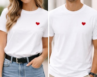 Camiseta minimalista con corazón, camiseta con corazón pequeño, camiseta estética sencilla, camiseta minimalista bonita, camiseta básica unisex, regalo para ella o para él.