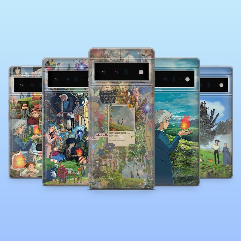 Peut inclure: Cinq coques de t&eacute;l&eacute;phone avec des illustrations color&eacute;es de style anime. Chaque coque pr&eacute;sente un design diff&eacute;rent, avec des personnages et des sc&egrave;nes d'un film d'animation populaire. Les coques ont une finition claire et brillante et sont con&ccedil;ues pour un mod&egrave;le de t&eacute;l&eacute;phone sp&eacute;cifique.
