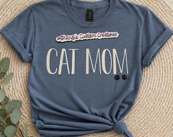 Cat Mom / Dog Mom