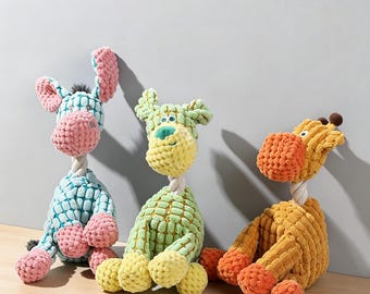 Mehrfarbiges Hundespielzeug mit Schnur - verstärkte Nähte, interaktives Spielen, Display-Ready