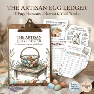 Könnte beinhalten: The Artisan Egg Ledger, ein 15-seitiger Ernte- und Ertragstracker für den Bauernhof. Das Cover zeigt eine Aquarellillustration eines Korbes mit Eiern auf einem Holztisch. Zusätzliche Seiten zeigen die Eierinventur.