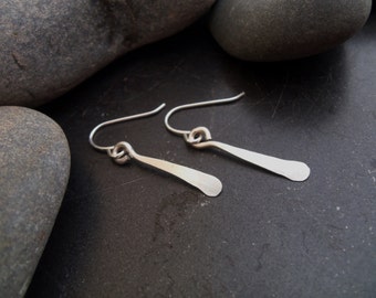 Sterling silver jewelry,  Modern simple hammered silver bar earring