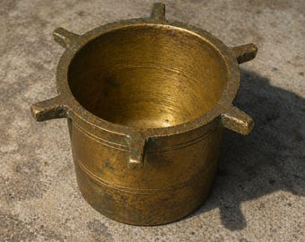 Mortero de latón marroquí antiguo Mehraz, molinillo de especias vintage, decoración de cocina bohemia, artefacto marroquí hecho a mano
