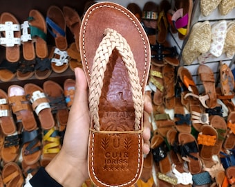 Sandalias de cuero hechas a mano para bebé, zapatos de suela blanda para primeros pasos, babuchas marroquíes para bebé, sandalias de verano para niños pequeños.