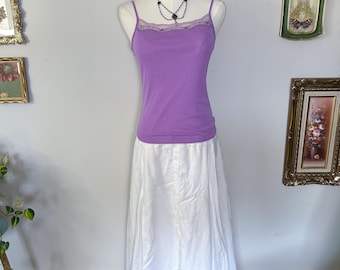 Vintage ätherisches Lavendel geripptes Hemdchen Spitzenbesatz irisierende Pailletten Fairycore Cami