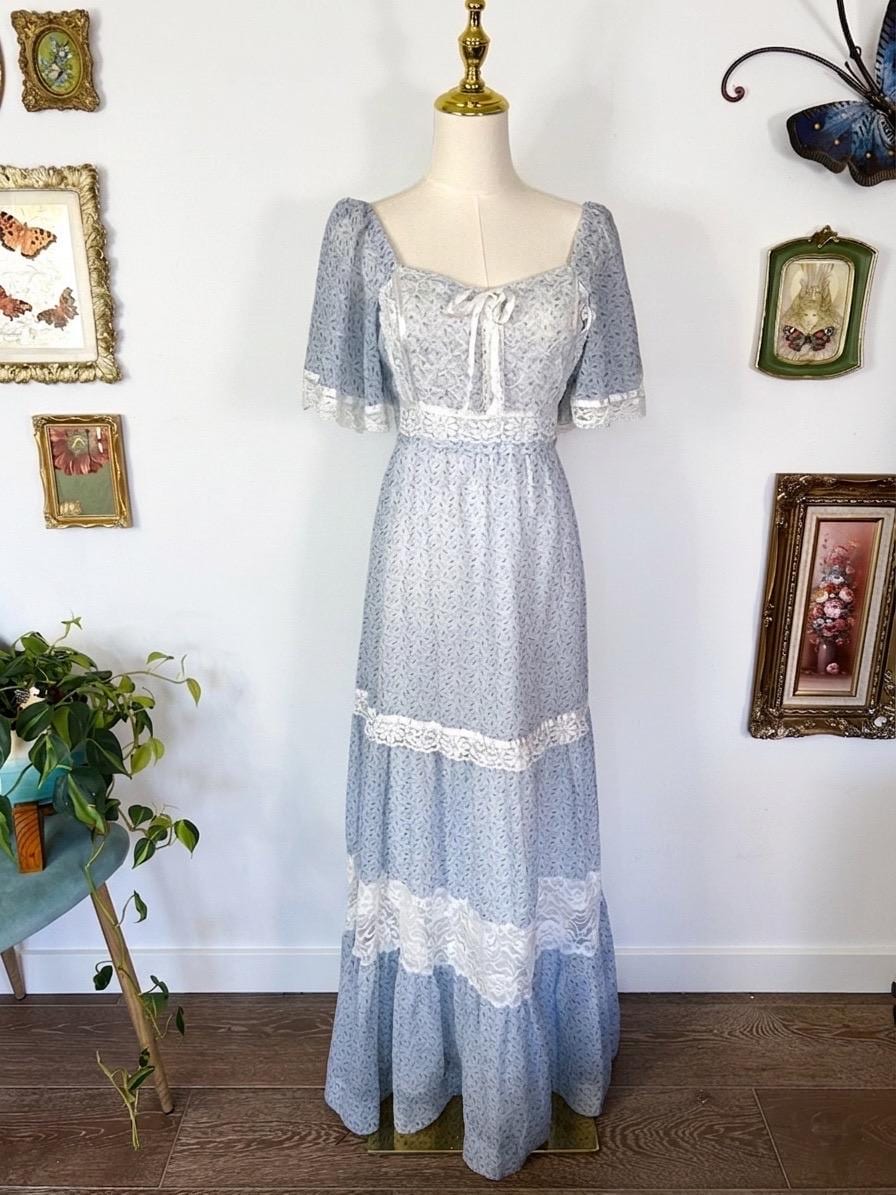 white lace sheath wedding dress Inca