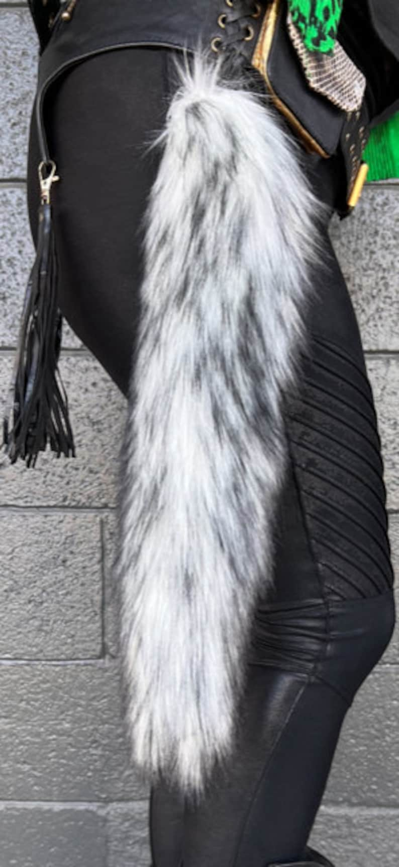 White and Black Tip Husky Furry Clip On WOLF Stash TAIL 18/ Cosplay/ Festival Wear image 4