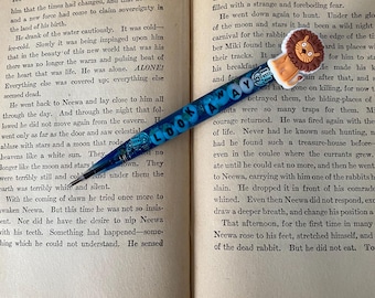 Look Away Blue Resin Lion Pen- Black Ink