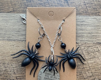 Spider Resin Necklace and Earring Set