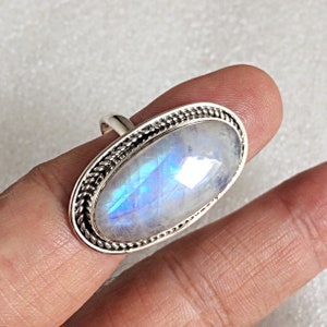 925 Sterling Silver Ring Rainbow Moonstone Ring 28x15 mm Oval Cabochon Daily Wear birthstone FineGemstone Bella Ring jewelry Valentine Gift