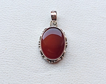 Red Agate ( YAMNI HAKIK ) gemstone , studded 925 Sterling Silver Handmade Pendant , Fine Quality Oval Shape Cabochon Gemstone