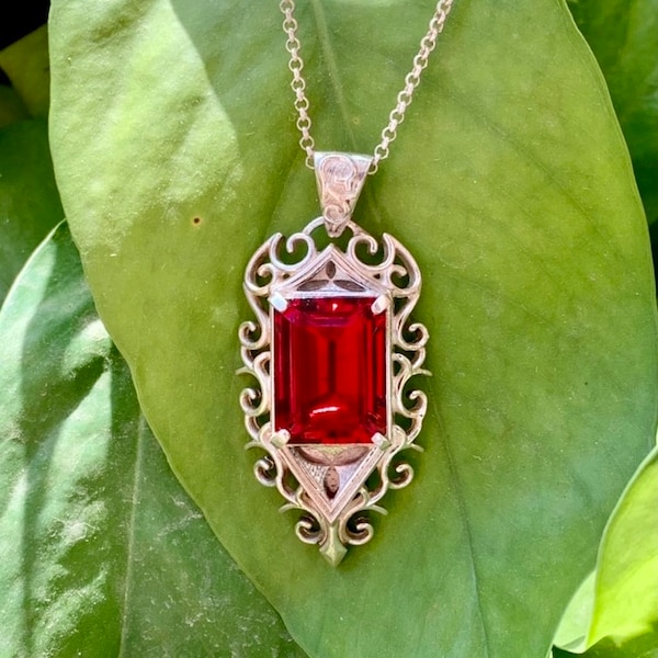 Amor Verus Numquam Moritur engraved Shadow Hunters TV Show inspired Isabelle Lightwood Necklace 925 Silver Pendant Faceted Hydro Ruby Stone