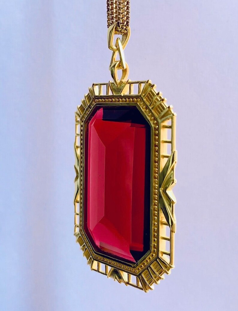 10 k necklace