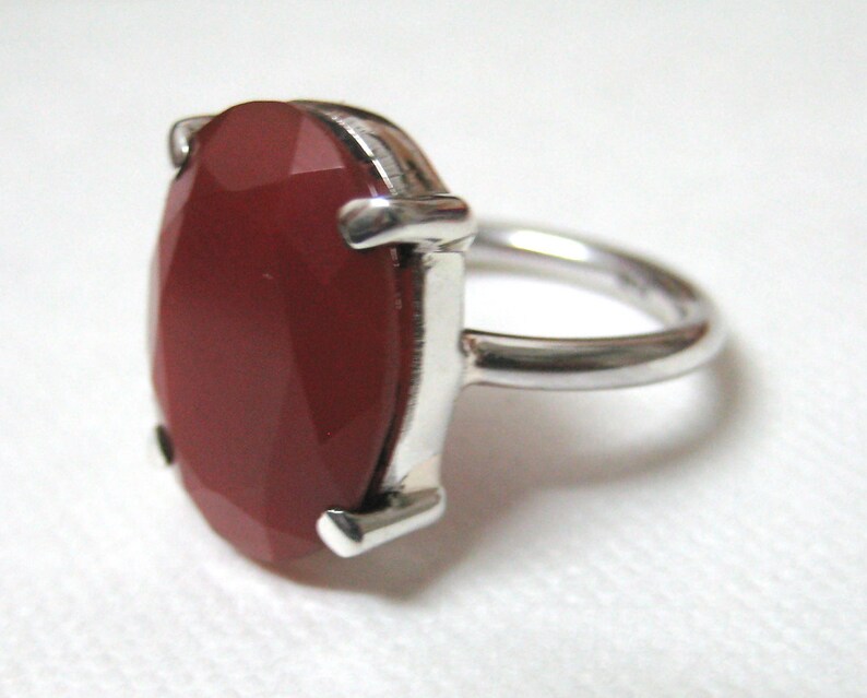 925 Sterling Silver Ring studded Fine Quality Faceted Red Onyx Oval Shape Gemstone , Stone size 16x12 mm , Ring Size 5.25 US no. image 3