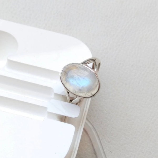 14x10mm Rainbow Moonstone Oval Cabochon Sterling Silver Ring Daily Wear Birthstone FineGemstone Bella Swan Ring Christmas Gift Girls Jewelry