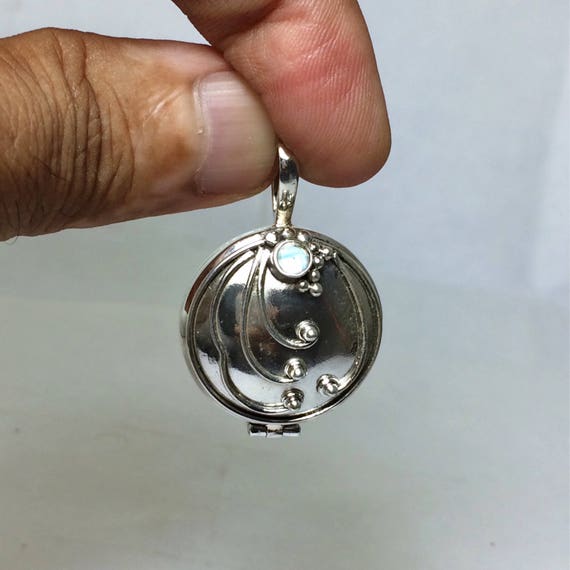 925 Sterling Silver Box Pendant Studded Faceted Rainbow
