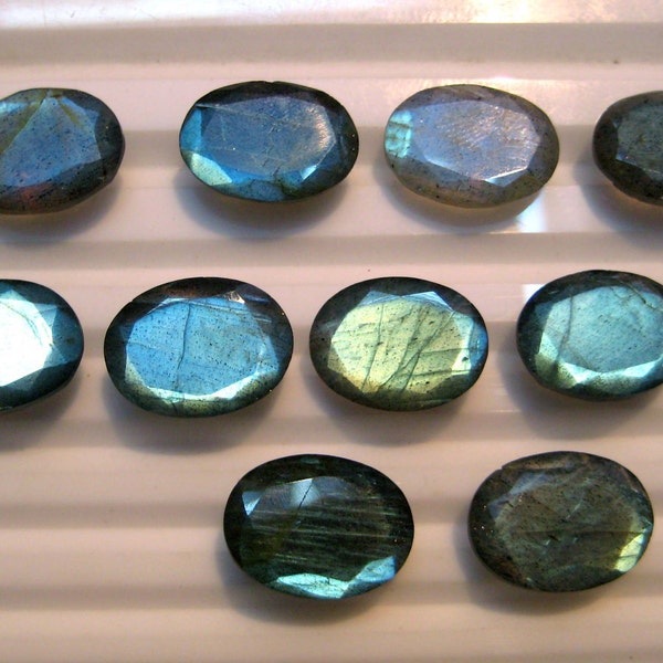 Fine Quality Blue Flashy Labradorite Faceted Gemstone pieces lot , blue fire labradorite faceted cabochons used in jewellery making