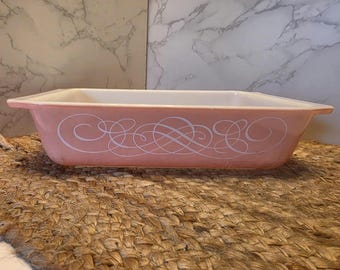 Vintage Pyrex Pink scroll space saver casserole dish