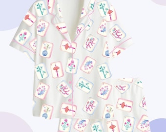 Conjunto de pijama con estampado de fichas de mahjong, pijama con estampado de mahjong en acuarela, ropa de estar por casa para noches de juegos.