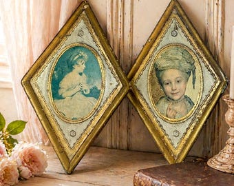Par de placas italianas florentinas de madera dorada con retratos de diamantes, estilo del siglo XVIII.