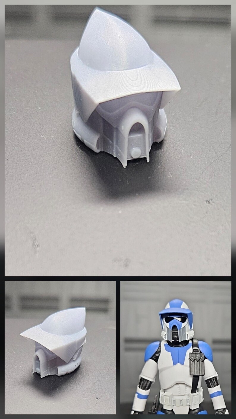 Puede incluir: Un accesorio de casco gris claro impreso en 3D sin pintar, con una visera ancha y una abertura central en la placa frontal. El conjunto incluye varias vistas del casco, incluida una fijada a una figura de acci&oacute;n blanca y azul con detalles negros.
